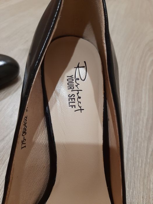 Продам туфли,в отличном  состоянии.