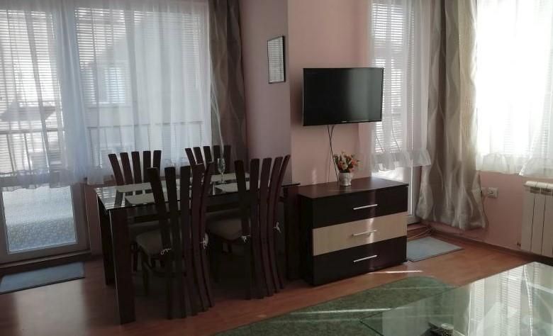 Дава се под наем Двустаен апартамент в София, Център - 53 кв.м за 545 € - Снимка #1