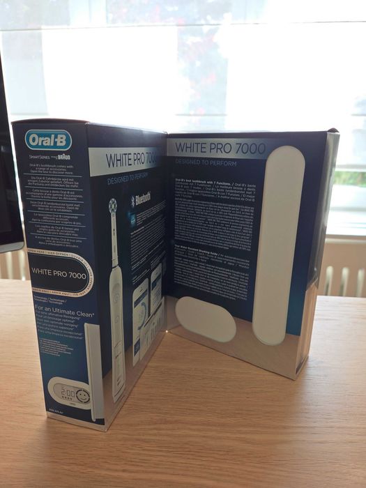 Periuță de dinți *Premium* - Model Braun Oral-B Pro 7000 Smart Series White Bluetooth - Cutie Sigilată