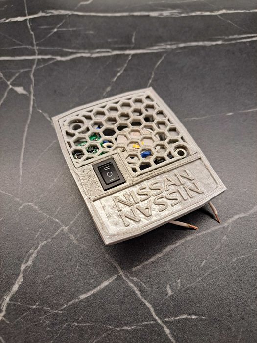 Плафон Ниссан Nissan