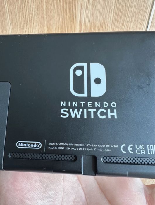 Nintendo Switch V2 cu accesorii
