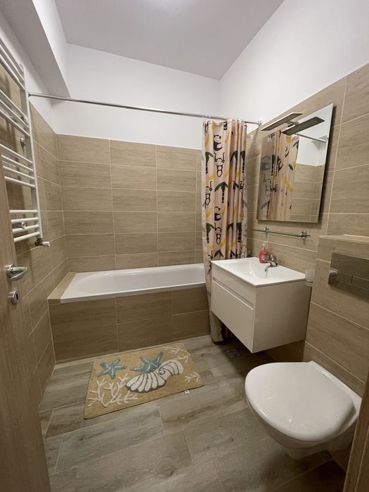 Inchiriez garsoniera Deco Residence Biruintei