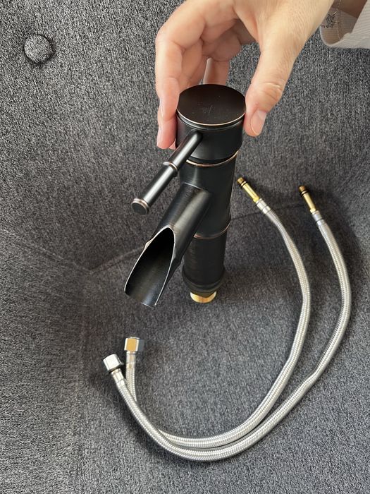 Baterie chiuvetă negru bronz periat – model bambus