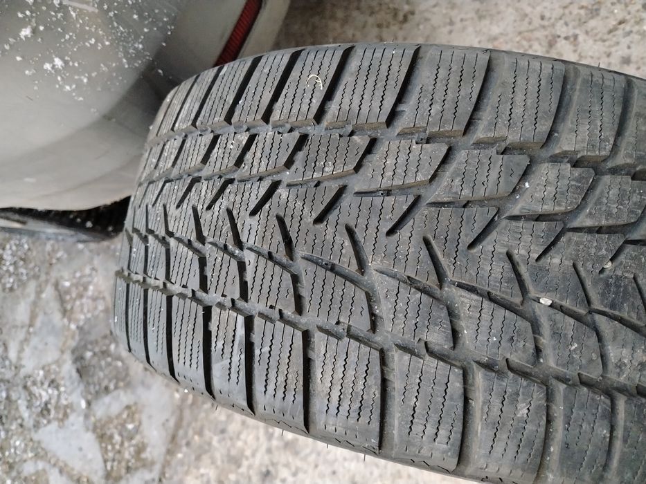 Гуми 225 45 17 зимни