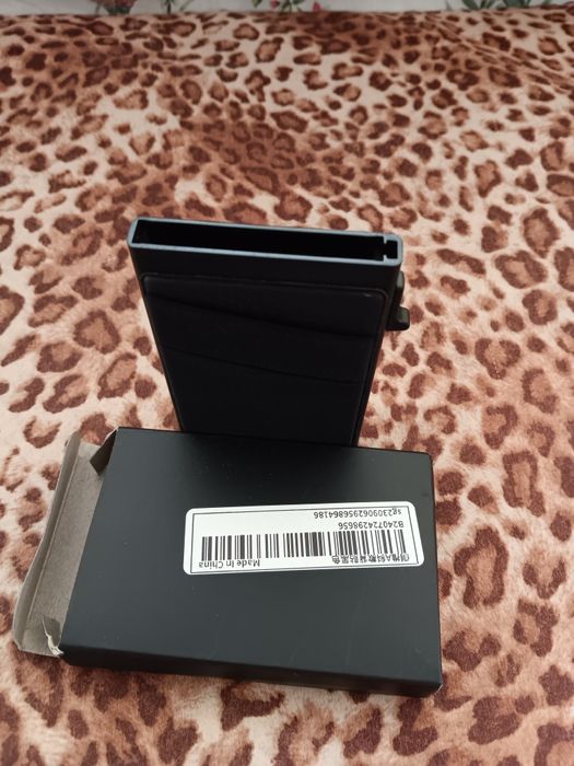 Портфейл за изкачащи карти