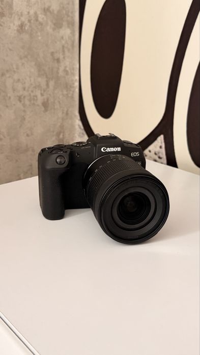 Продам Canon EOS RP