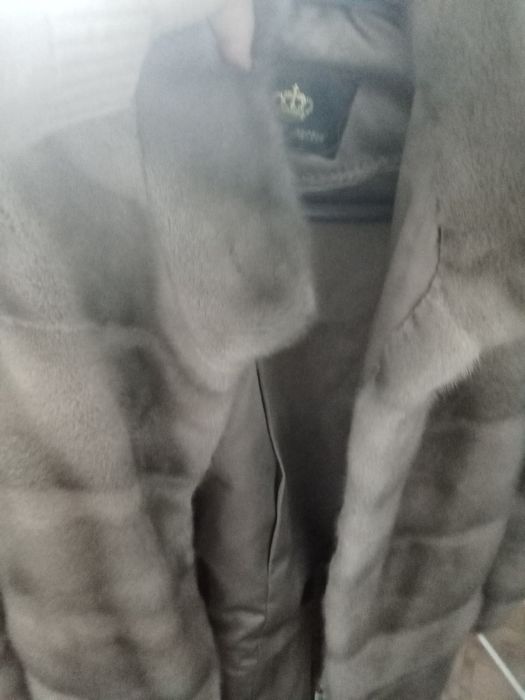 Продам норковую шубу