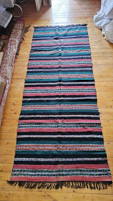 Продавам Килими - Пътеки - Черджета