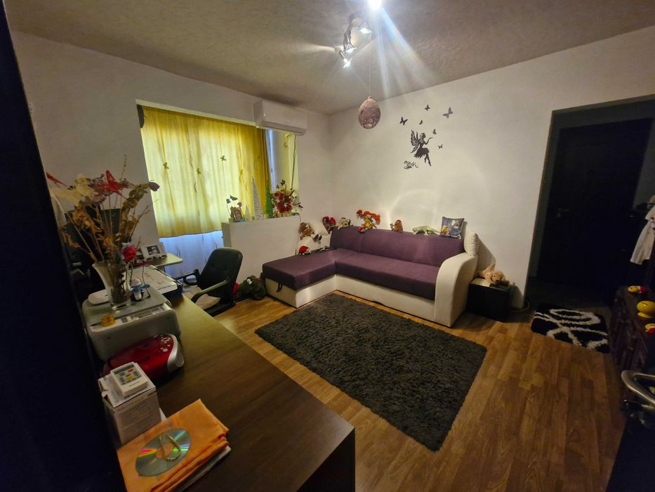 Vând apartament Orșova