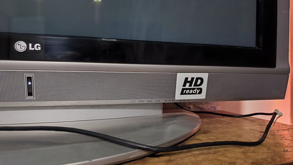Телевизор LG 43 (106)