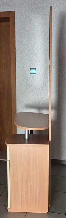 Тоалетка с огледало