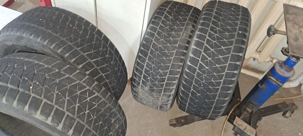 Продам шины bridgestone blizzard bmw 2