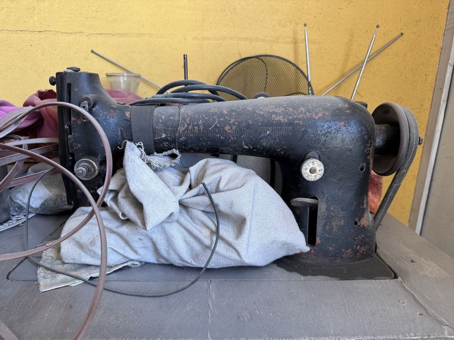 Швейная машина СССР с мотором