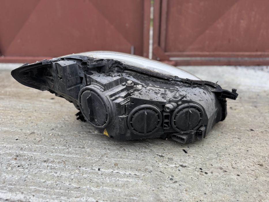 Ляв фар би ксенон завиващ за Mercedes S класа W221