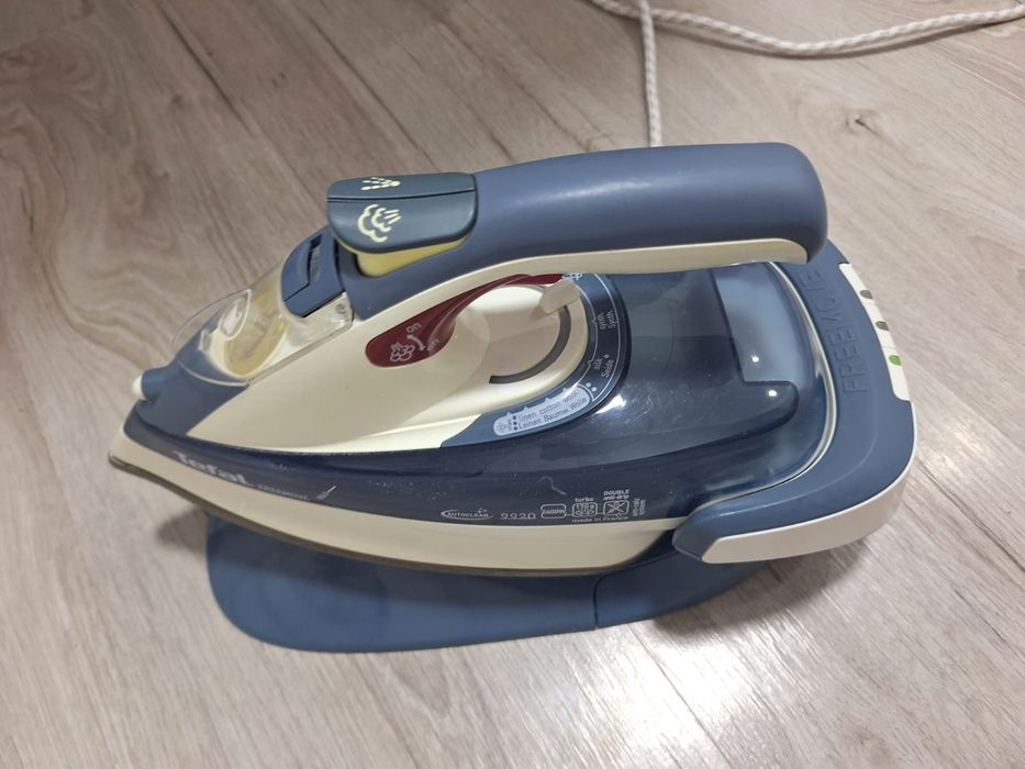 Утюг Tefal FV9915E0 голубой
