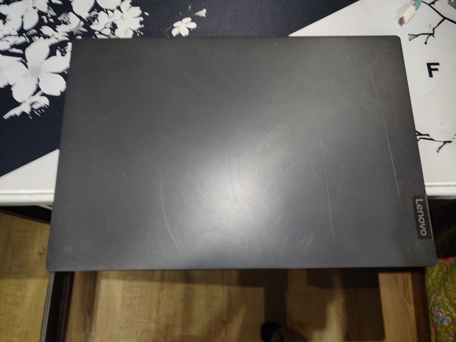 Рабочий lenova..