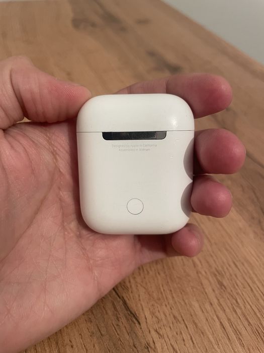 airpods 1 поколения