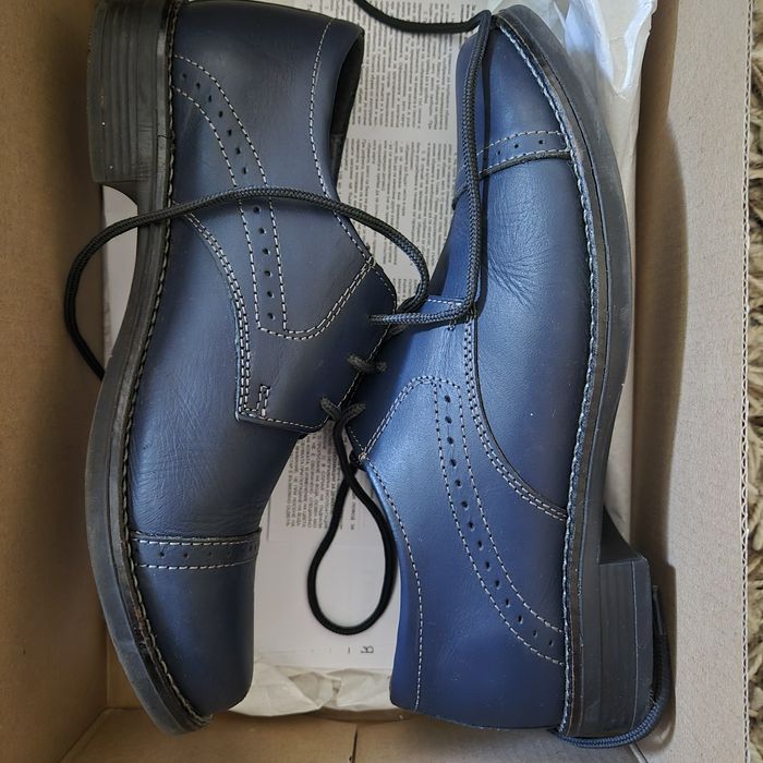 Детски официални обувки в тъмно син цвят, естествена кожа 33 номер