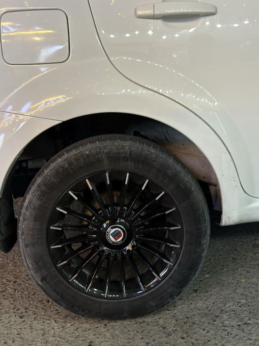 15 lik diska sotiadi