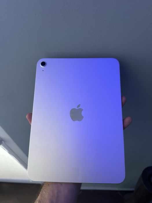 Apple Ipad 11,128 GB,Silver(чисто нов)+Apple Pencil (USB-C)+безж.клав.