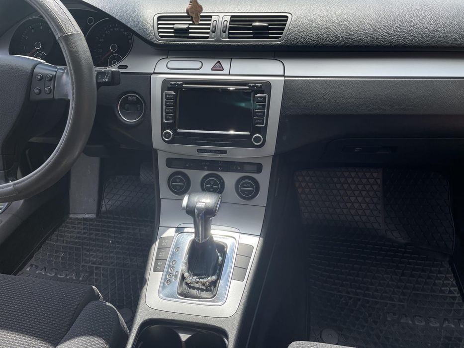 Vând  Passat  B6