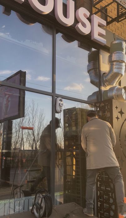 Робот для мойки окон 3500