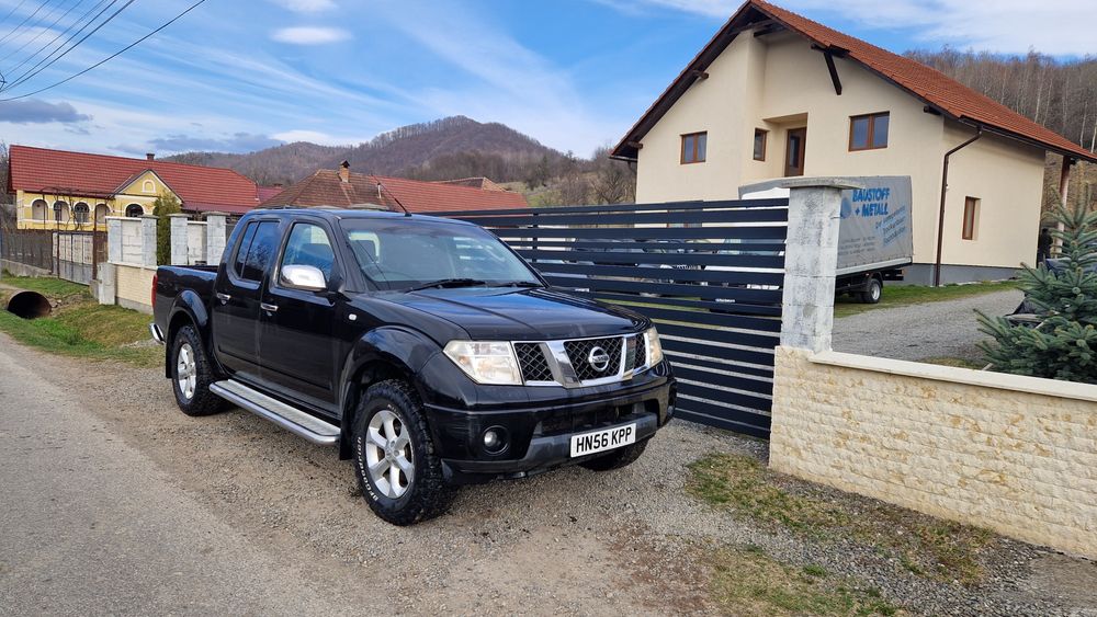 Vând 2 Nissan Navara d40 175 cai