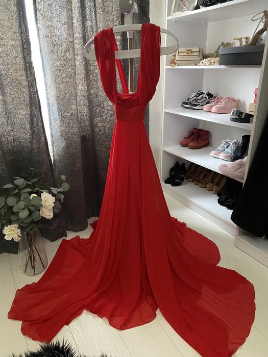 Rochie de seara din voal