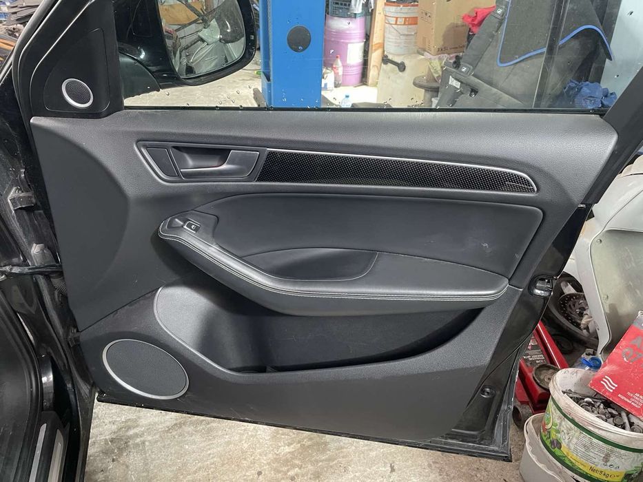 Кожен салон, седаки за Audi SQ5