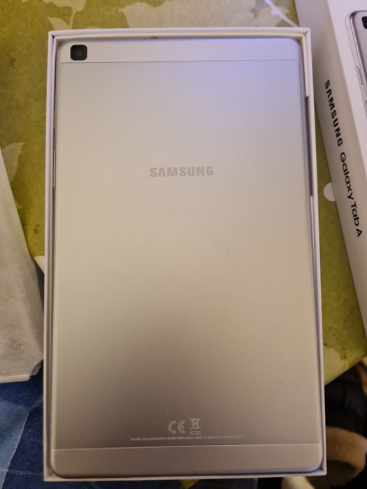 Vînd urgent tabletă Samsung galaxy tab A