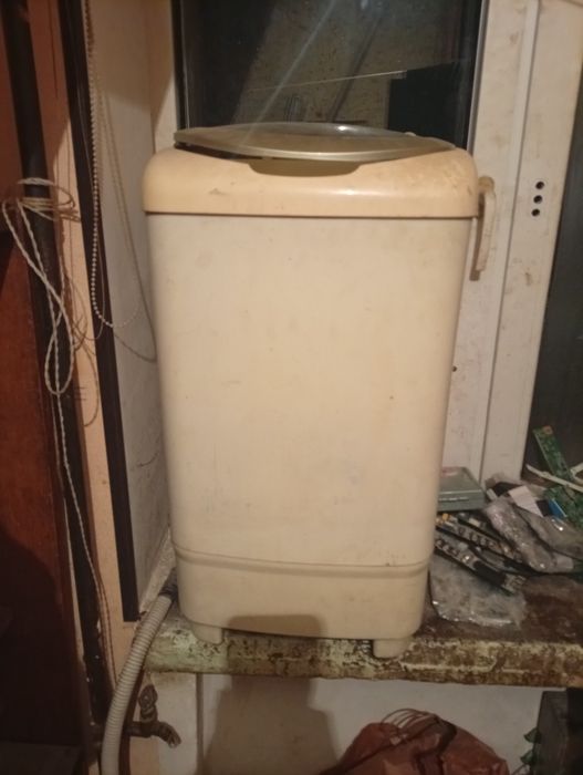 Продам стиральную машинку полуавтомат