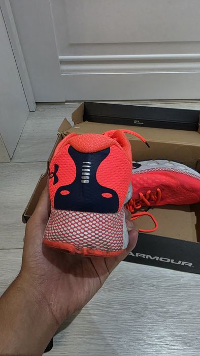Кроссовки Under Armour Infinite Hovr