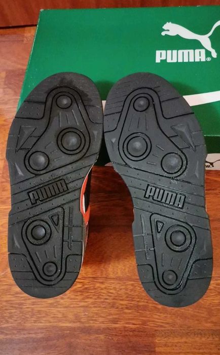 Vand adidasi puma noi!