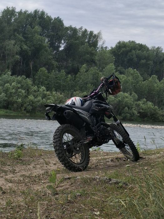 Продам эндуро 300