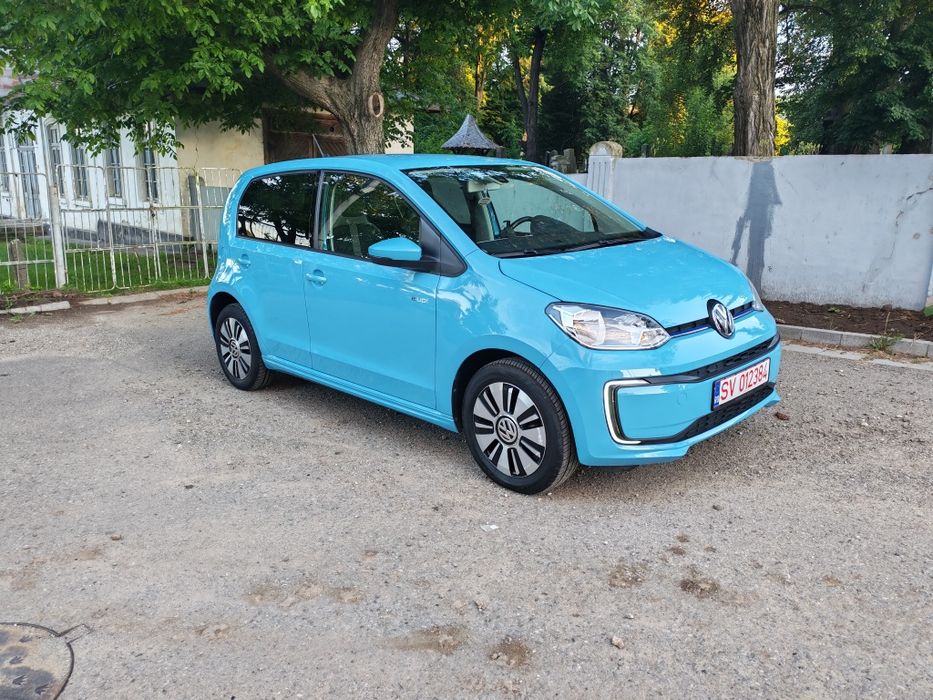 VOLKSWAGEN Up