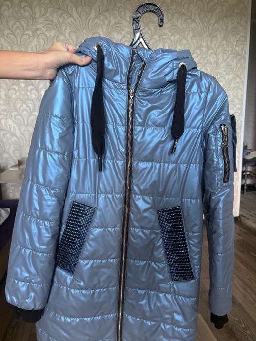 Демисезонная куртка на девочку