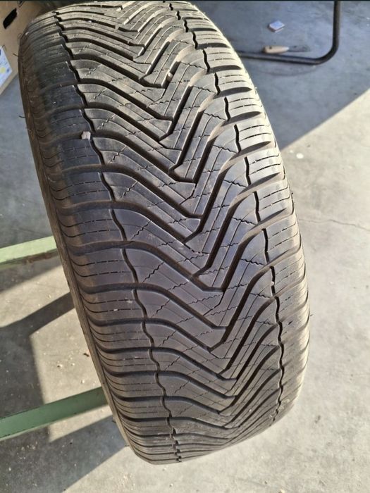 1 Anvelopă  de iarnă 205 55 r17 Cripmax