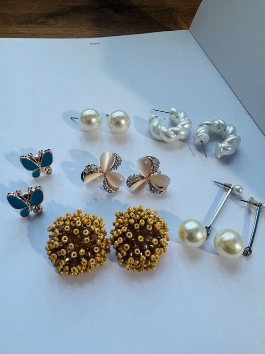 Женские серьги набор новые