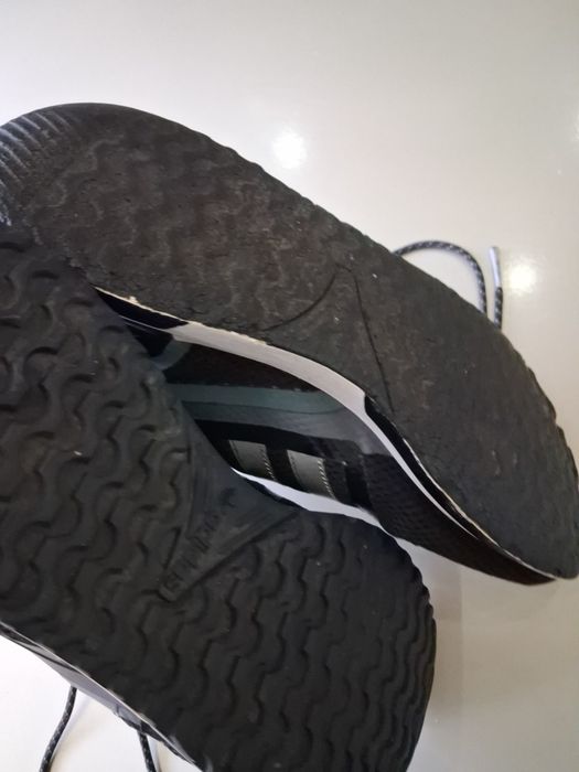 Маратонки на Adidas