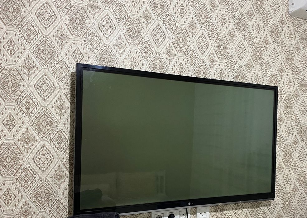 Продам Телевизор LG