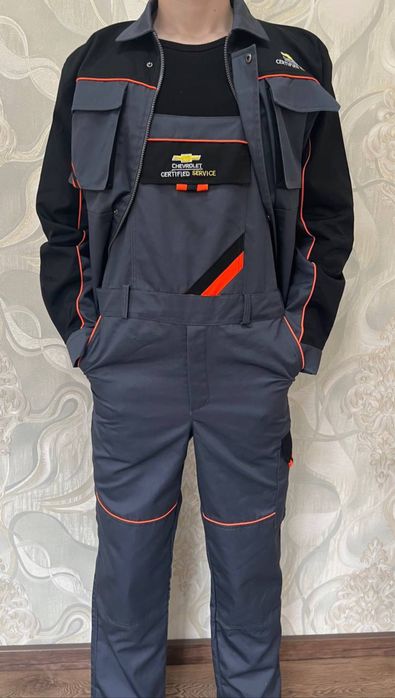 Maxsus kiyim ishchilar uchun