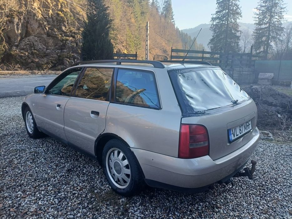 Vând Audi A4 B6 2003 1.9 TDI