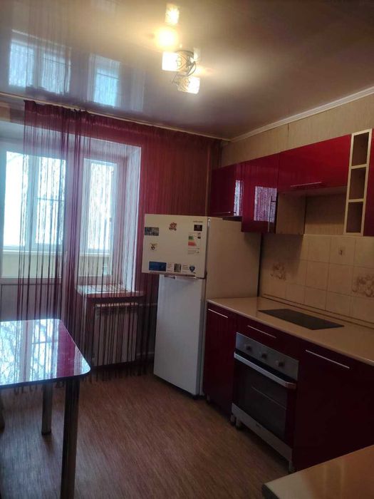Продам однокомнатную квартиру на 1/9 39кв.ул.На.им.Славского 54