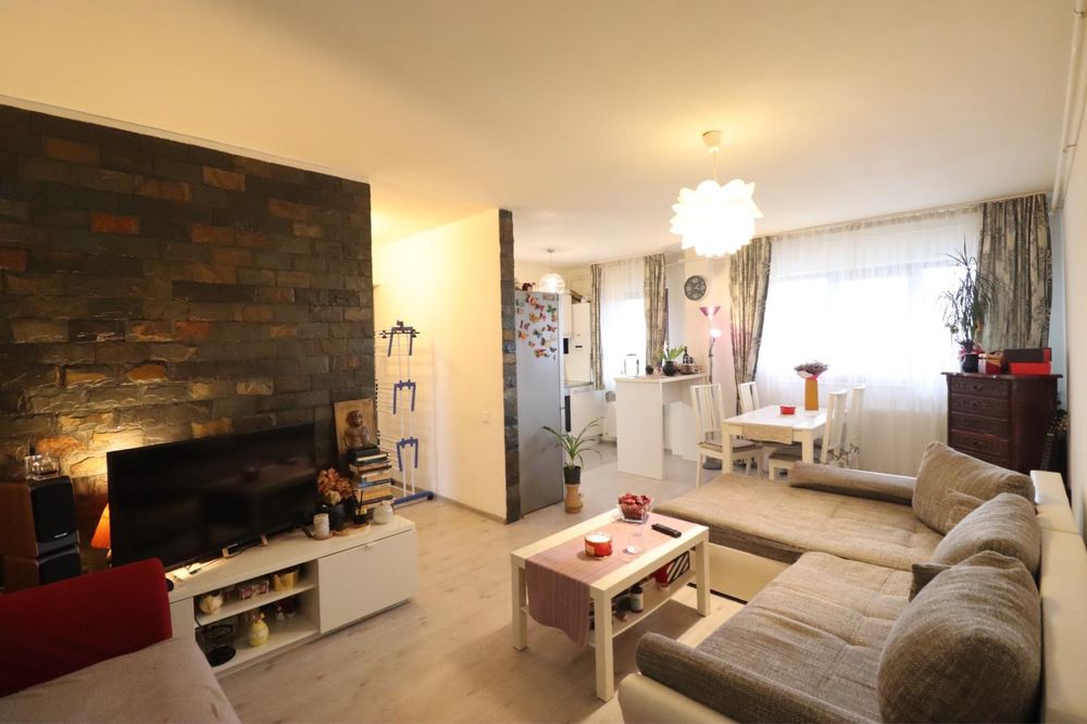 Apartament 3 camere de vânzare – Florești, muzeul apei,  Strada Plopilor | 60 mp | Parter înalt | Parcare
