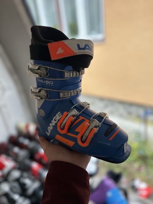 Clapari ski mai multe