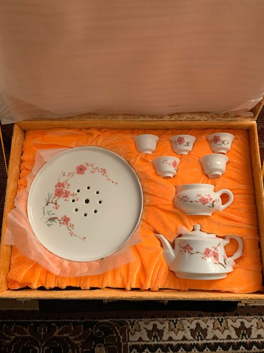 Кофейный сервис на 5 персон.