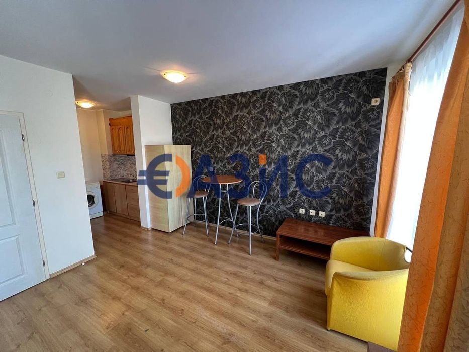 Продава се Едностаен апартамент в к.к. Слънчев бряг - 50 кв.м за 632 €/кв.м - Снимка #11