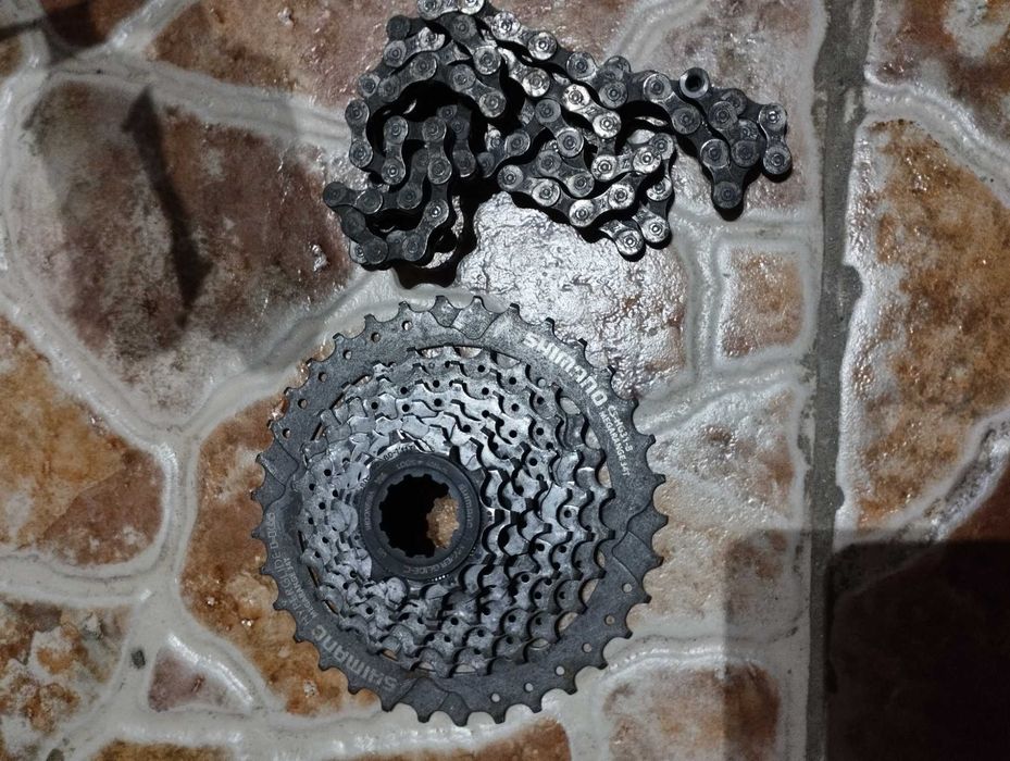 Запчасти для велосипеда.