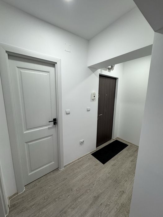 Apartament 3 camere + garaj si beci