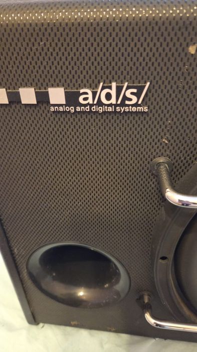 Сабвуфер автомобильный